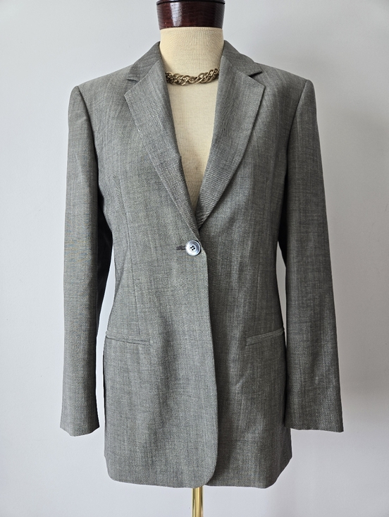 MaxMara Jackets & Blazers - MAX MARA Virgin Wool And Mohair Lightweight Gray Single-Button Blazer. Size 8
